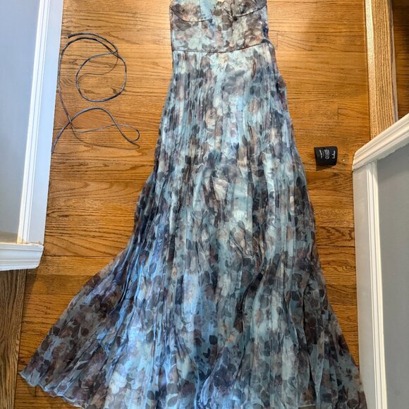 Most Beautiful Day Blue Multi Floral Print Organza Maxi Dress - NEVER BEEN WORN - Picture 3 of 4